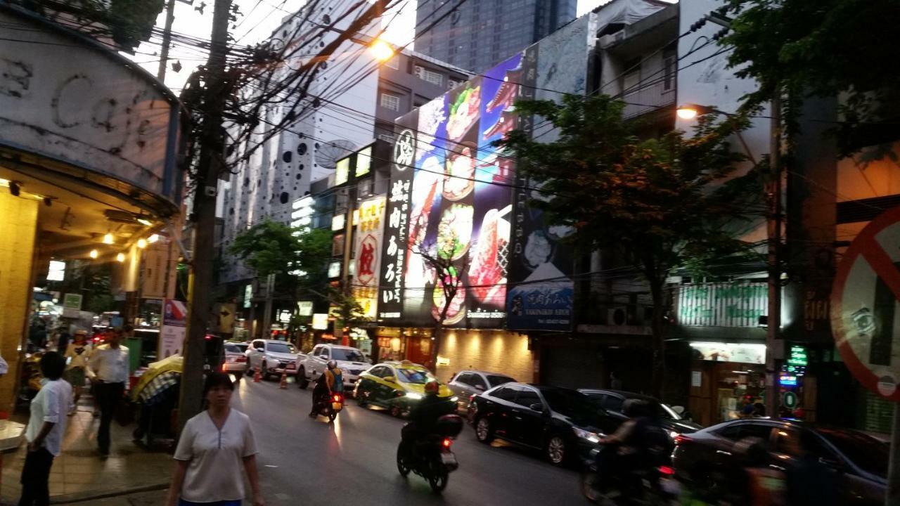 Travel Lodge Surawong (Adults Only) 曼谷 外观 照片